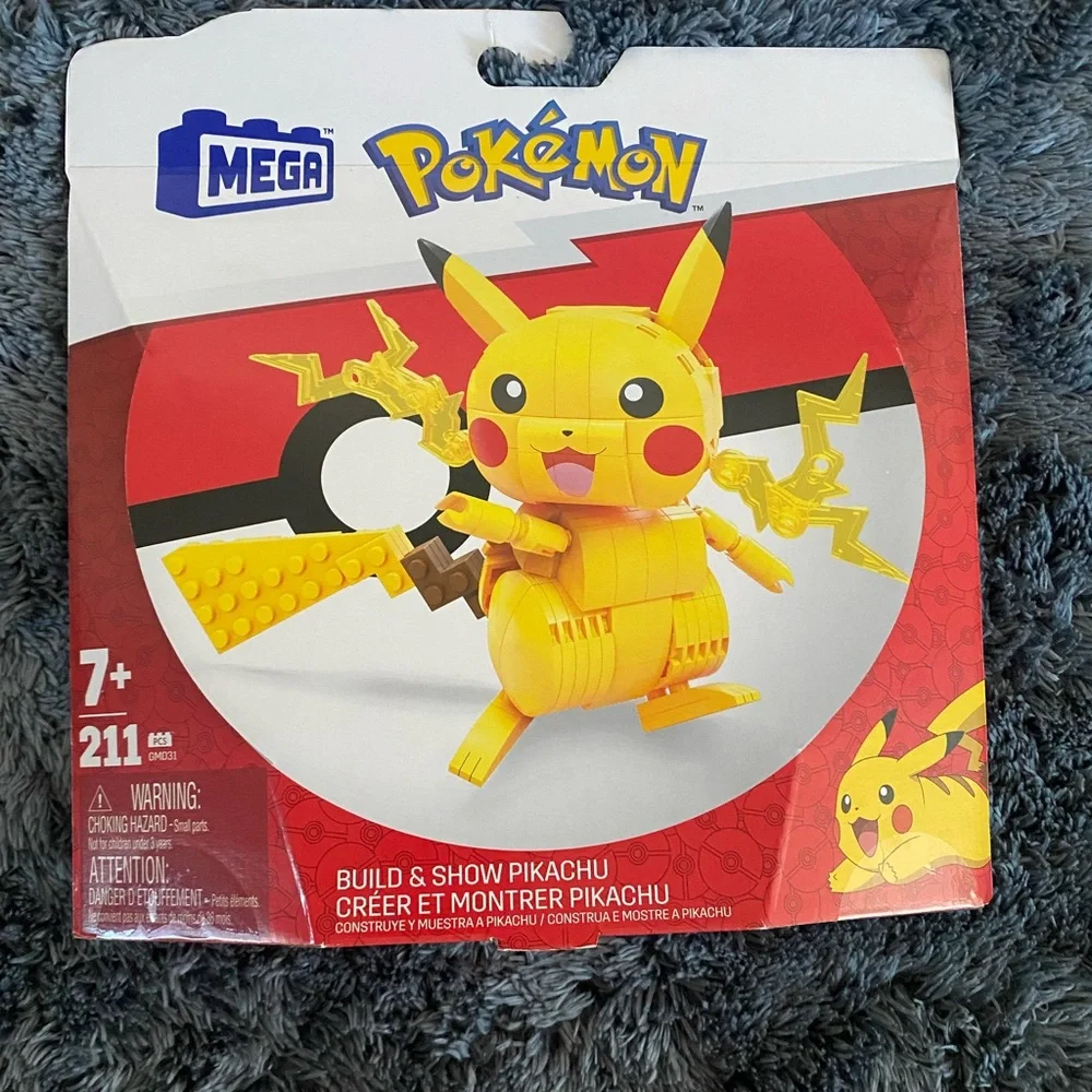 Pokémon Pikachu Building Set - Yellow - New in Box!